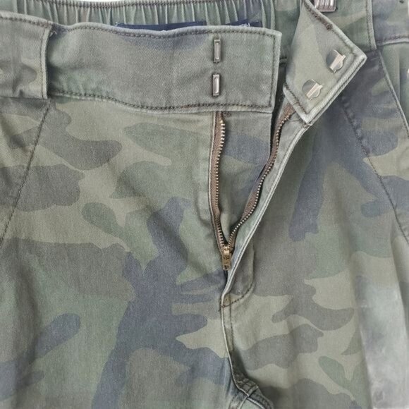 HOLLISTER Womens Jogger SZ S Ultra High Rise Camouflage Tapered Gorp‎ Granola - Picture 9 of 12